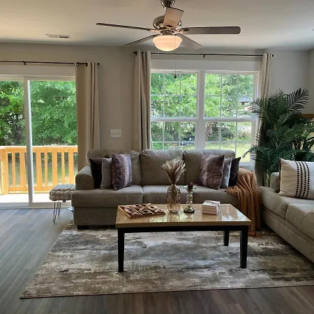 Newly Build House Wit Modern Features Not Far From Clt Airport Villa